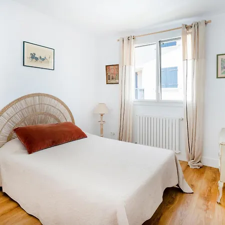 بيت للعطل Maison Basque Familiale Eguzki Alde